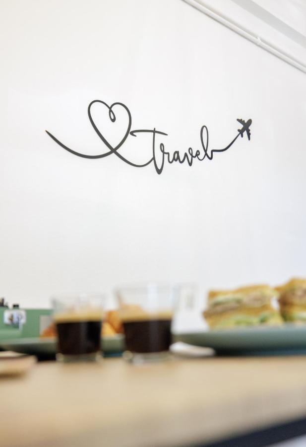 Love Travel Athens Apartments Ngoại thất bức ảnh