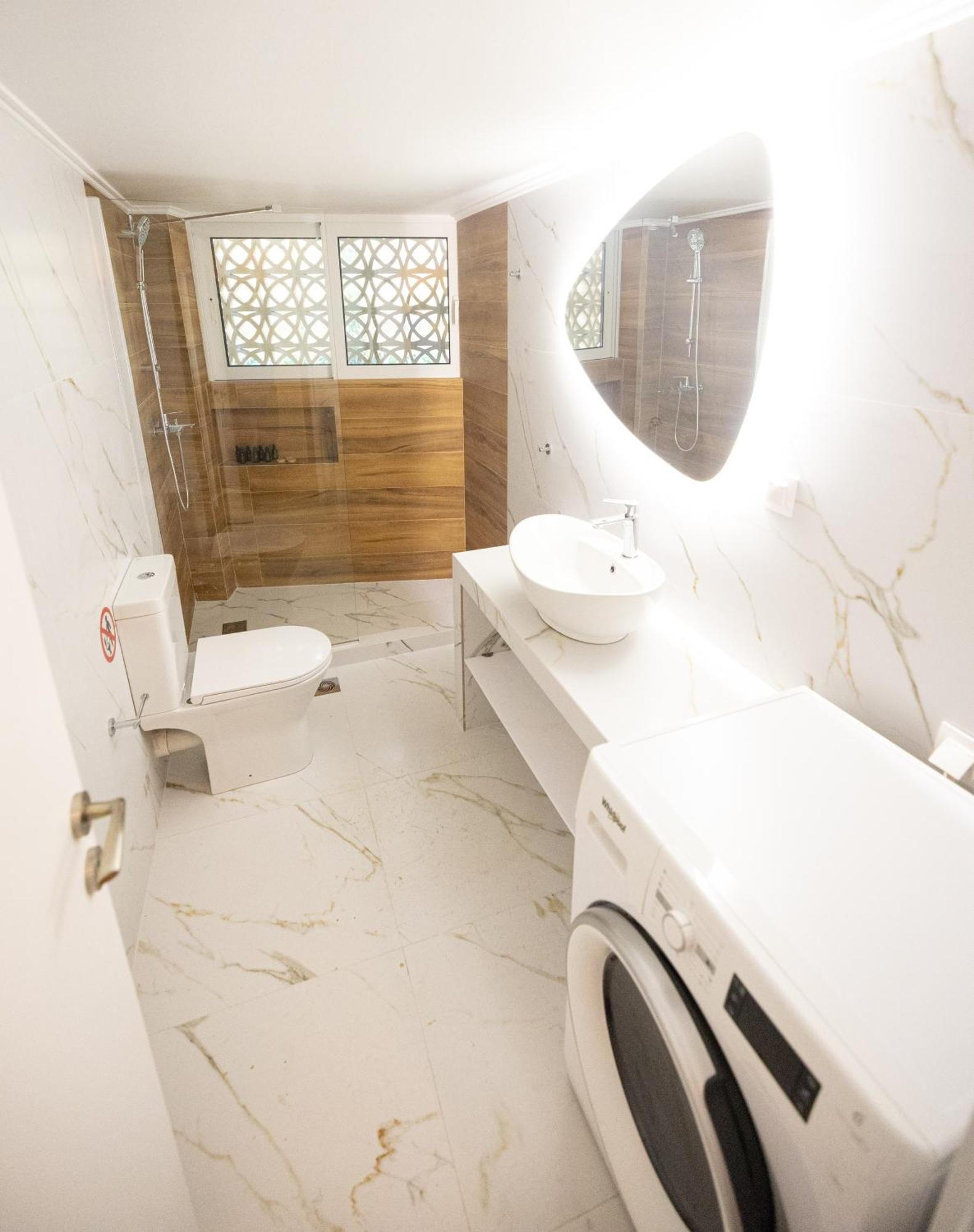 Love Travel Athens Apartments Ngoại thất bức ảnh